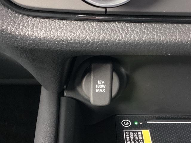 �y�A�N�Z�T���[�\�P�b�g�i�d���\�P�b�g�j�z�d������P�[�u�����Ȃ��΁A�X�}�[�g�t�H���Ȃǂ̓d�q�@��̏[�d�Ȃǂ��s�����Ƃ��ł��܂��B�Q�[���@���A�J�����̏[�d�ɂ��֗��ł��ˁB