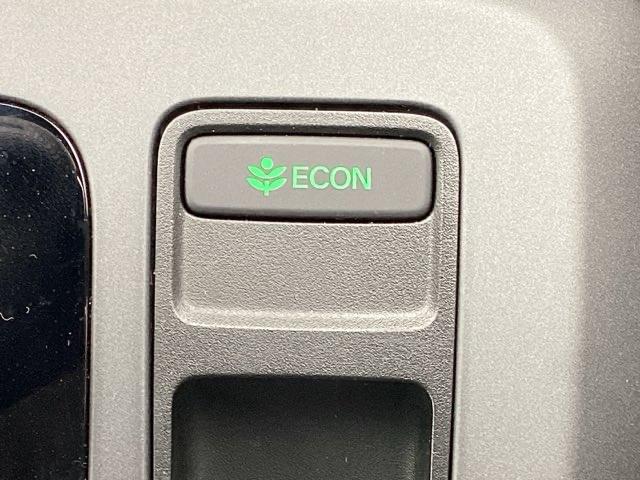 �d�b�n�m�X�C�b�`����ŃG���W����~�b�V�����A�G�A�R���Ȃǂ𑍍��I�ɐ���A�R����悭����悤�N���}���撣��܂��B