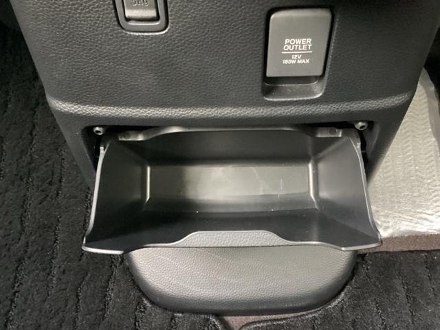 Ｎ－ＢＯＸカスタム Ｇ・Ｌホンダセンシング　ＥＴＣ／純正ナビ／バックモニター／ホンダセンシング　ベンチ　記録簿付き　助手席エアバック　クリソナ　エアＢ　バックアイカメラ　地デジフルセグＴＶ　キーフリーシステム　スマートキーＰスタート　ＥＳＣ（26枚目）