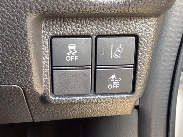 Ｎ－ＢＯＸカスタム Ｇ・Ｌホンダセンシング　ＥＴＣ／純正ナビ／バックモニター／ホンダセンシング　ベンチ　記録簿付き　助手席エアバック　クリソナ　エアＢ　バックアイカメラ　地デジフルセグＴＶ　キーフリーシステム　スマートキーＰスタート　ＥＳＣ（34枚目）