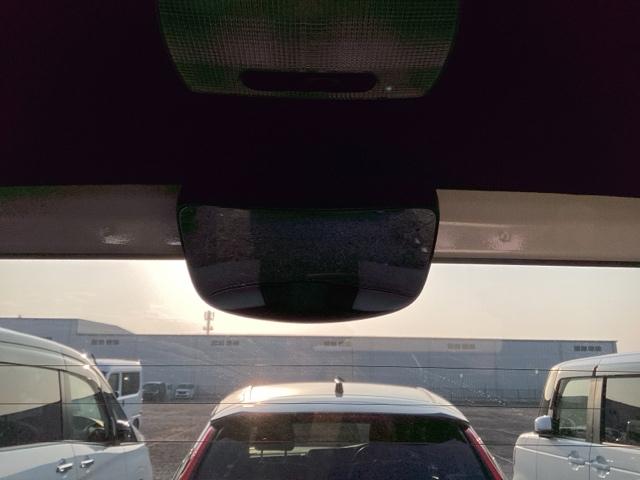 Ｎ－ＢＯＸカスタム Ｇ・Ｌホンダセンシング　ＥＴＣ／純正ナビ／バックモニター／ホンダセンシング　ベンチ　記録簿付き　助手席エアバック　クリソナ　エアＢ　バックアイカメラ　地デジフルセグＴＶ　キーフリーシステム　スマートキーＰスタート　ＥＳＣ（42枚目）