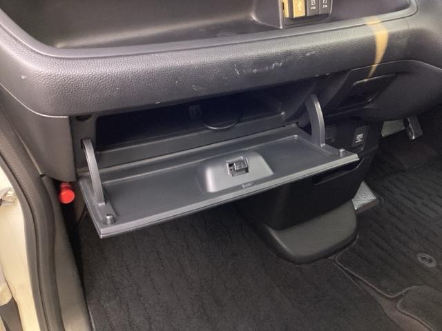 Ｎ－ＢＯＸカスタム Ｇ・Ｌホンダセンシング　ＥＴＣ／純正ナビ／バックモニター／ホンダセンシング　ベンチ　記録簿付き　助手席エアバック　クリソナ　エアＢ　バックアイカメラ　地デジフルセグＴＶ　キーフリーシステム　スマートキーＰスタート　ＥＳＣ（49枚目）