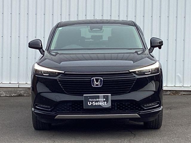 ヴェゼル ｅ：ＨＥＶＺ　ＥＴＣ／純正ナビ／バックモニター／ホンダセンシング　Ｓヒータ　地デジフルセグＴＶ　定期点検記録簿　サイドエアバッグ　後カメラ　前後障害物センサー　横滑防止装置　エアコン　ＬＥＤヘットライト　パワステ（6枚目）