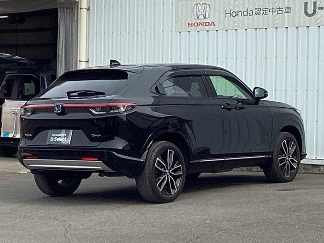 ヴェゼル ｅ：ＨＥＶＺ　ＥＴＣ／純正ナビ／バックモニター／ホンダセンシング　Ｓヒータ　地デジフルセグＴＶ　定期点検記録簿　サイドエアバッグ　後カメラ　前後障害物センサー　横滑防止装置　エアコン　ＬＥＤヘットライト　パワステ（8枚目）