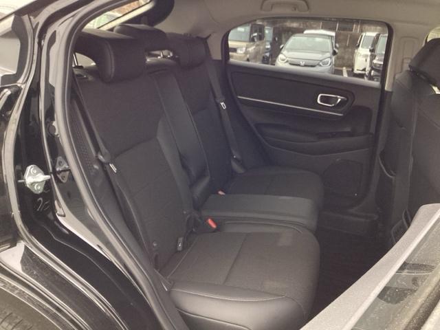 ヴェゼル ｅ：ＨＥＶＺ　ＥＴＣ／純正ナビ／バックモニター／ホンダセンシング　Ｓヒータ　地デジフルセグＴＶ　定期点検記録簿　サイドエアバッグ　後カメラ　前後障害物センサー　横滑防止装置　エアコン　ＬＥＤヘットライト　パワステ（17枚目）