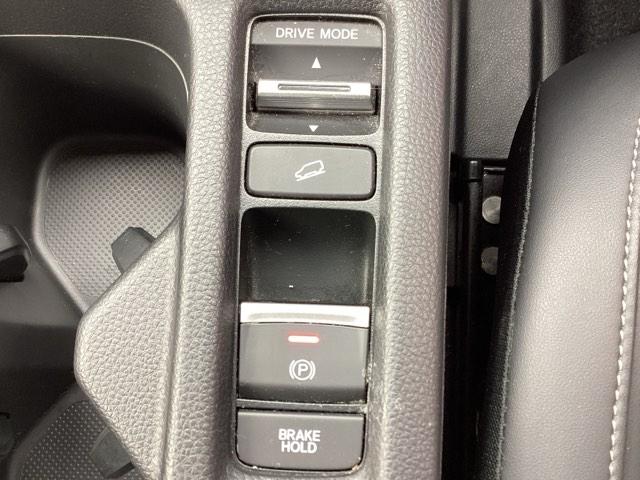 ヴェゼル ｅ：ＨＥＶＺ　ＥＴＣ／純正ナビ／バックモニター／ホンダセンシング　Ｓヒータ　地デジフルセグＴＶ　定期点検記録簿　サイドエアバッグ　後カメラ　前後障害物センサー　横滑防止装置　エアコン　ＬＥＤヘットライト　パワステ（24枚目）