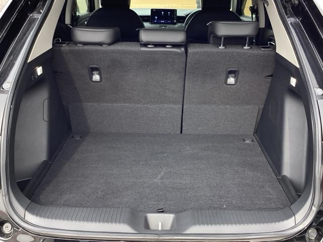 ヴェゼル ｅ：ＨＥＶＺ　ＥＴＣ／純正ナビ／バックモニター／ホンダセンシング　Ｓヒータ　地デジフルセグＴＶ　定期点検記録簿　サイドエアバッグ　後カメラ　前後障害物センサー　横滑防止装置　エアコン　ＬＥＤヘットライト　パワステ（38枚目）