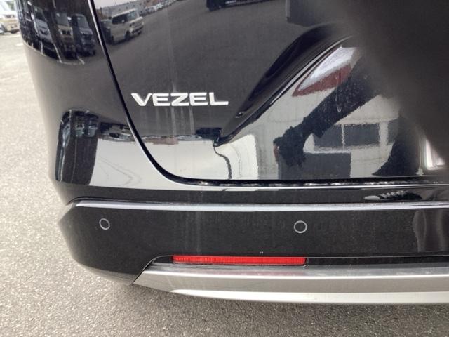 ヴェゼル ｅ：ＨＥＶＺ　ＥＴＣ／純正ナビ／バックモニター／ホンダセンシング　Ｓヒータ　地デジフルセグＴＶ　定期点検記録簿　サイドエアバッグ　後カメラ　前後障害物センサー　横滑防止装置　エアコン　ＬＥＤヘットライト　パワステ（47枚目）