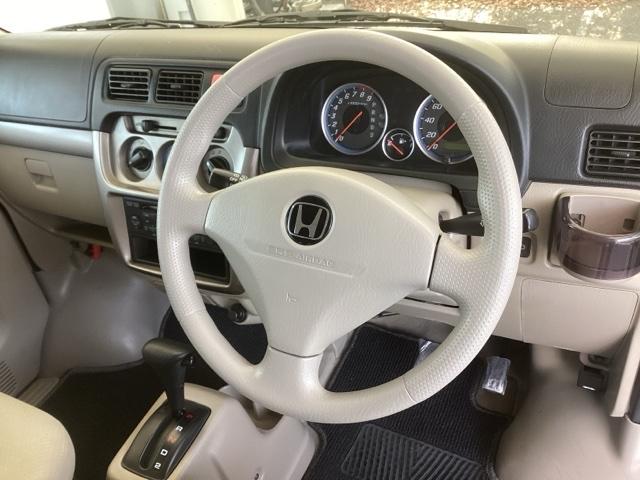 ��ɂȂ��ފ��o�̃X�e�A�����O�ł��B�����S�n�A�f�U�C�����A���쐫�ɂ���������A�C�e���ł��B