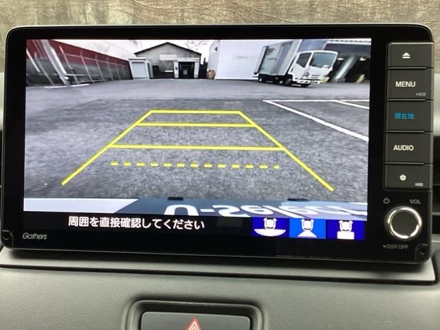 ヴェゼル ｅ：ＨＥＶＺ　ブラインドスポットインフォメーション／ハンズフリーアクセスパワーテールゲート（予約クローズ機能付　Ｓヒータ　地デジフルセグＴＶ　定期点検記録簿　サイドエアバッグ　後カメラ　前後障害物センサー　エアコン（12枚目）