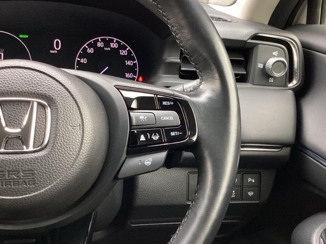 ヴェゼル ｅ：ＨＥＶＺ　ブラインドスポットインフォメーション／ハンズフリーアクセスパワーテールゲート（予約クローズ機能付　Ｓヒータ　地デジフルセグＴＶ　定期点検記録簿　サイドエアバッグ　後カメラ　前後障害物センサー　エアコン（29枚目）