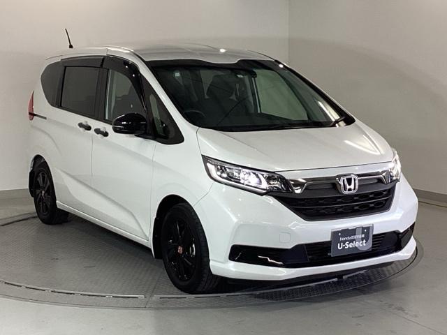 フリード＋ Ｇブラックスタイル　純正メモリーナビ　ドラレコ　リアカメラ　両パワースライドドア　ＤＶＤ再生　Ｄレコ　ＬＥＤヘッドランプ　衝突軽減　スマ－トキ－　ＥＴＣ車載器　Ｒカメラ　ＡＢＳ　クルーズコントロール　前席シートヒーター（7枚目）