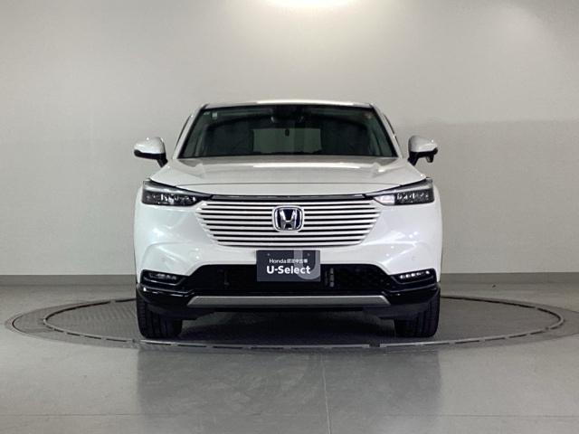 ヴェゼル ｅ：ＨＥＶＺ　ドラレコ　ナビ　Ｒカメラ　ブルートゥース　Ｓヒータ　地デジフルセグＴＶ　定期点検記録簿　電動テールゲート　サイドエアバッグ　後カメラ　前後障害物センサー　横滑防止装置　エアコン　ＬＥＤヘットライト（6枚目）