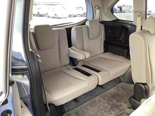 フリードハイブリッド ジャストセレクション　純正メモリーナビ　両側電動スライドドア　スマキー　イモビ　横滑り防止システム　１セグ　両電動スライドドア　ＤＶＤ再生可　ナビＴＶ　運転席エアバッグ　キーレスエントリーシステム　ＡＵＴＯエアコン　ＡＢＳ（18枚目）