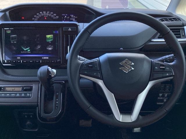 ��ɂȂ��ފ��o�̃X�e�A�����O�ł��B�����S�n�A�f�U�C�����A���쐫�ɂ���������A�C�e���ł�