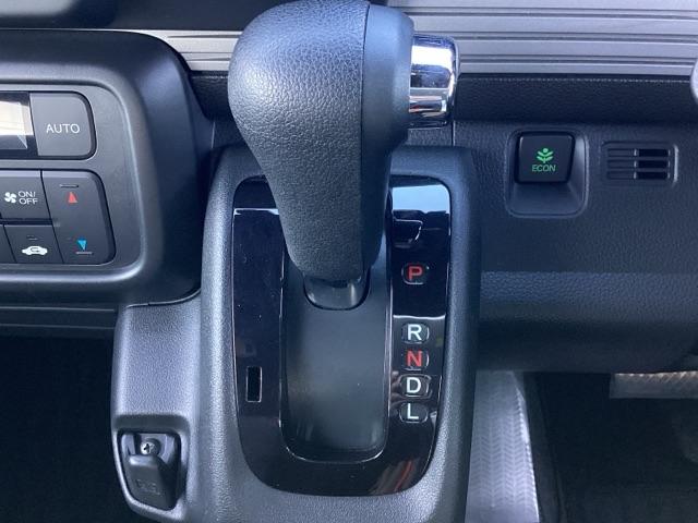 N-VAN+スタイル ファン ETC/純正ナビ/バックモニター/ホンダセンシング オートマチックハイビーム 電動格納ドアミラー 衝突安全ボディ 誤発信抑制 AUX LEDライト フルセグTV USB 1オーナー車 両側スライド(21枚目)