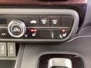 運転席/助手席シートヒーターで寒い日もすぐに温かくなり快適に過ごせます。2段階の温度調整が可能です。