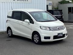 当社サービススタッフが点検整備を実施し、その後、ご納車させていただきますので安心してご利用いただけます。 7