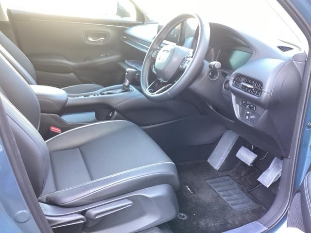 ＺＲ－Ｖ Ｘ　ナビ　フルセグ　リヤカメラ　ＬＥＤヘッドライ　Ｂカメラ　ＡＡＣ　盗難防止装置　ＶＳＡ　ＥＴＣ　パワーステアリング　ドライブレコーダー　運転席エアバッグ　ＵＳＢ　ターボ　サイドエアバック　スマートキー（17枚目）