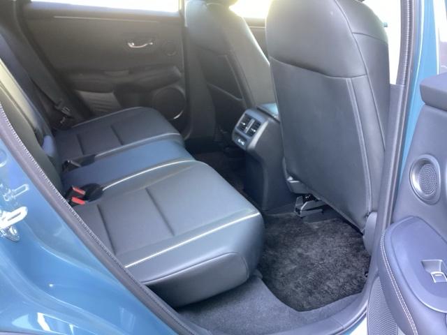 ＺＲ－Ｖ Ｘ　ナビ　フルセグ　リヤカメラ　ＬＥＤヘッドライ　Ｂカメラ　ＡＡＣ　盗難防止装置　ＶＳＡ　ＥＴＣ　パワーステアリング　ドライブレコーダー　運転席エアバッグ　ＵＳＢ　ターボ　サイドエアバック　スマートキー（18枚目）