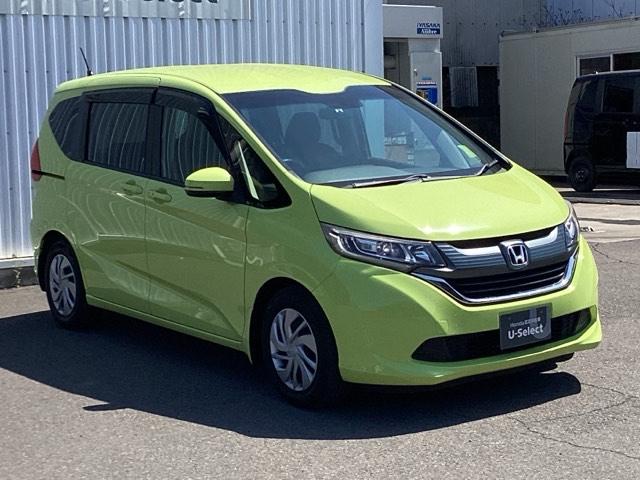 フリード＋ Ｇ　車いす仕様車アルミスロープ　リヤカメラ　横滑り防止システム　ＬＥＤヘッドランプ　セキュリティーアラーム　スマートキー　ＥＴＣ車載器　アイストップ　オートエアコン　パワーウインドウ　Ｗエアバッグ　ＡＢＳ（7枚目）
