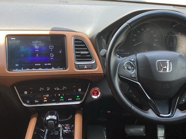 ヴェゼル ハイブリッドＺ・ホンダセンシング　純正メモリーナビＬＥＤライト　ＶＤＣ　レーダーブレーキ　リアカメラ　フルセ　セキュリティアラーム　ＤＶＤ再生可　オートクルーズ　シ－トヒ－タ－　パワーウィンド　スマ－トキ－　ＵＳＢポート　ＥＴＣ車載器（3枚目）