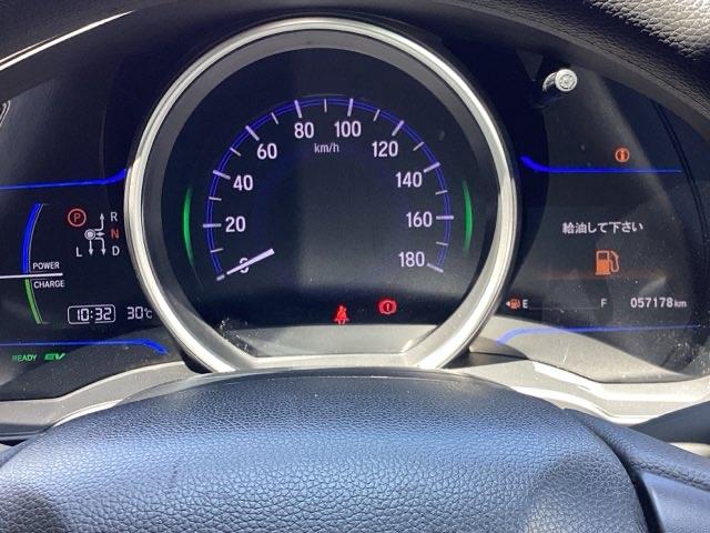フィットハイブリッド ベースグレード　純正メモリーナビＥＴＣ　横滑り防止装置付　イモビ　スマートキ　運転席助手席エアバック　ＡＡＣ　ｉ－ＳＴＯＰ　キーレス　エアバッグ　パワーウィンドウ　ＤＶＤ再生　パワーステアリング　ＡＢＳ（37枚目）