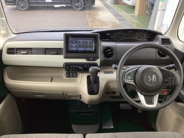 Ｎ－ＢＯＸ Ｇ・Ｌホンダセンシング　ナビ装着用スペシャルパッケージ＋ＥＴＣ車載器　ＩＳＴＯＰ　ＬＥＤランプ　ＵＳＢ入力　フルセグＴＶ　Ｂカメラ　ナビＴＶ　ドライブレコーダー　スマートキーシステム　オートエアコン　エアＢ　横滑り防止　ＰＷ（2枚目）