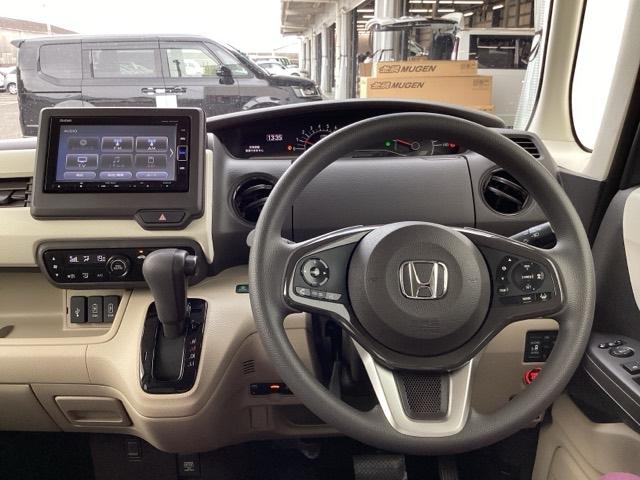 Ｎ－ＢＯＸ Ｇ・Ｌホンダセンシング　ナビ装着用スペシャルパッケージ＋ＥＴＣ車載器　ＩＳＴＯＰ　ＬＥＤランプ　ＵＳＢ入力　フルセグＴＶ　Ｂカメラ　ナビＴＶ　ドライブレコーダー　スマートキーシステム　オートエアコン　エアＢ　横滑り防止　ＰＷ（3枚目）