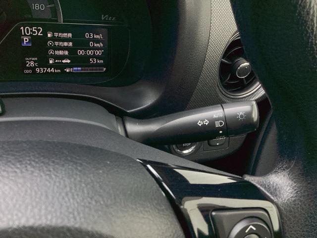 ヴィッツ Ｆ　ＥＴＣ／バックモニター／メモリーナビ　アイドルストップ　フルセグＴＶ　ＥＴＣ車載器　ＬＥＤヘッドライト　キーフリーシステム　エアコン　横滑り防止　イモビライザー　ドライブレコーダー　ＡＢＳ　ナビＴＶ（15枚目）