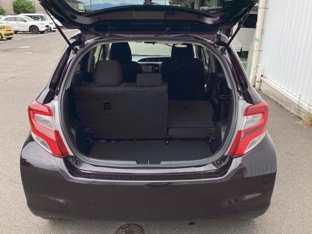 ヴィッツ Ｆ　ＥＴＣ／バックモニター／メモリーナビ　アイドルストップ　フルセグＴＶ　ＥＴＣ車載器　ＬＥＤヘッドライト　キーフリーシステム　エアコン　横滑り防止　イモビライザー　ドライブレコーダー　ＡＢＳ　ナビＴＶ（36枚目）