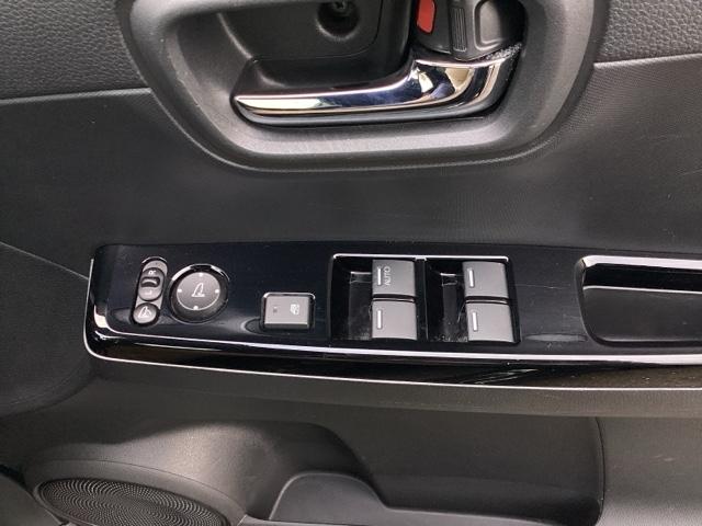 Ｎ－ＯＮＥ プレミアム　プライムスムースフロントシート運転席／助手席シートヒーター１４インチアルミホイール　ＵＳＢポート　ＥＳＣ　コーナーセンサー　ＬＥＤ　シ－トヒ－タ－　バックカメラ　カーテンエアバック　スマートキー（33枚目）