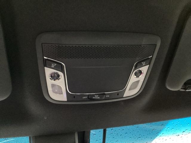 ヴェゼル ＲＳ・ホンダセンシング　ナビ装着用スペシャルパッケージ＋ＥＴＣ車載器　盗難防止　バックモニター　サイドエアバック　スマ－トキ－　シートヒータ　ＬＥＤライト　地デジＴＶ　ドライブレコーダー装着車　フルオートエアコン　整備記録簿（45枚目）