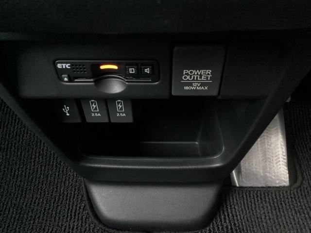 Ｎ－ＷＧＮカスタム ＧターボＳＳ２トーンカラースタイルパッケージ　ＥＴＣ／純正ナビ／バックモニター　フルセグテレビ　ＵＳＢ　オートクルーズ　ＥＳＣ　ドライブレコーダー　ＤＶＤ　ＡＢＳ　キーフリー　ナビＴＶ　ターボ車　ベンチシート　盗難防止装置　Ｉストップ　Ｂカメラ（14枚目）