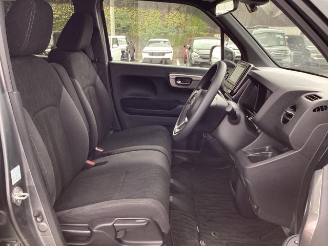 N-WGNカスタム Lホンダセンシング LEDヘッドライト+オートリトラミラー プラズマクラスター技術搭載フルオート・エアコンディショナー クリソナ ETC付き ECON 整備記録簿 スマ-トキ- ナビ&TV フルセグ バックカメラ DVD(17枚目)