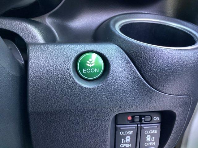 N-BOXカスタム GSSパッケージ カスタムSSパッケージ 両側パワ-スライドドア 整備記録簿 スマ-トキ- エアコン ESC A-STOP 盗難防止システム パワーウィンドウ 運転席助手席エアバッグ ABS キーレス ベンチシート(24枚目)