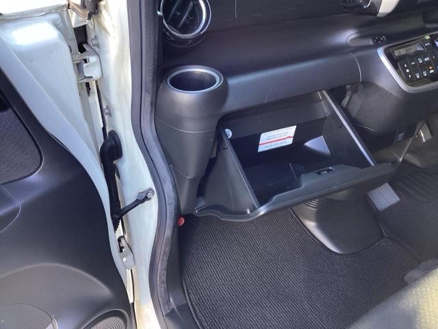 N-BOXカスタム GSSパッケージ カスタムSSパッケージ 両側パワ-スライドドア 整備記録簿 スマ-トキ- エアコン ESC A-STOP 盗難防止システム パワーウィンドウ 運転席助手席エアバッグ ABS キーレス ベンチシート(42枚目)