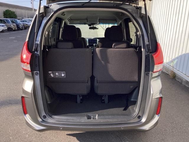 フリード Ｇ・ホンダセンシング　ＥＴＣ／純正ナビ／バックモニター／ホンダセンシング　Ｆセグ　追突被害軽減ブレーキ　ｉストップ　Ｗエアバッグ　パワーウィンドウ　アクティブクルーズコントロール　スマートキ　カラーバックモニター　ＶＳＡ（19枚目）
