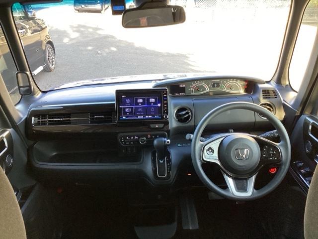 Ｎ－ＢＯＸカスタム Ｇ・Ｌホンダセンシング　プラズマクラスター技術搭載フルオート・エアコンディショナー　地デジＴＶ　整備記録簿　助手席エアバッグ　キーレス　アイドリングＳＴ　セキュリティーアラーム　スマ－トキ－　リアカメラ　ナビＴＶ　ＥＴＣ（2枚目）