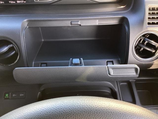 Ｎ－ＢＯＸカスタム Ｇ・Ｌホンダセンシング　プラズマクラスター技術搭載フルオート・エアコンディショナー　地デジＴＶ　整備記録簿　助手席エアバッグ　キーレス　アイドリングＳＴ　セキュリティーアラーム　スマ－トキ－　リアカメラ　ナビＴＶ　ＥＴＣ（26枚目）