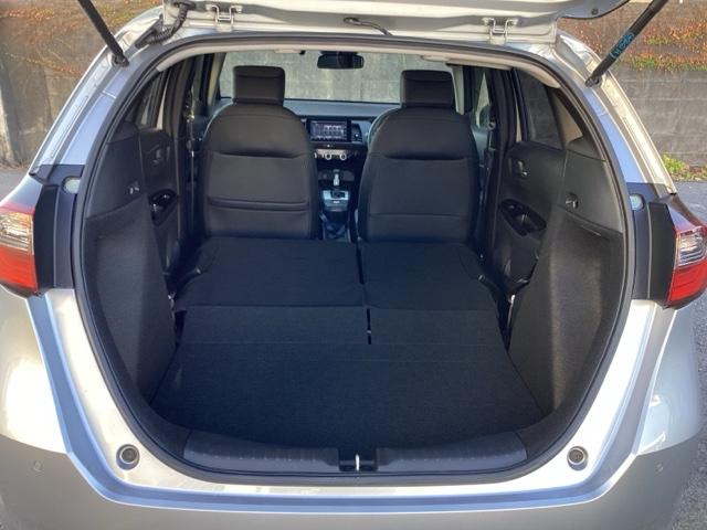 カーゴルーム全可倒中央