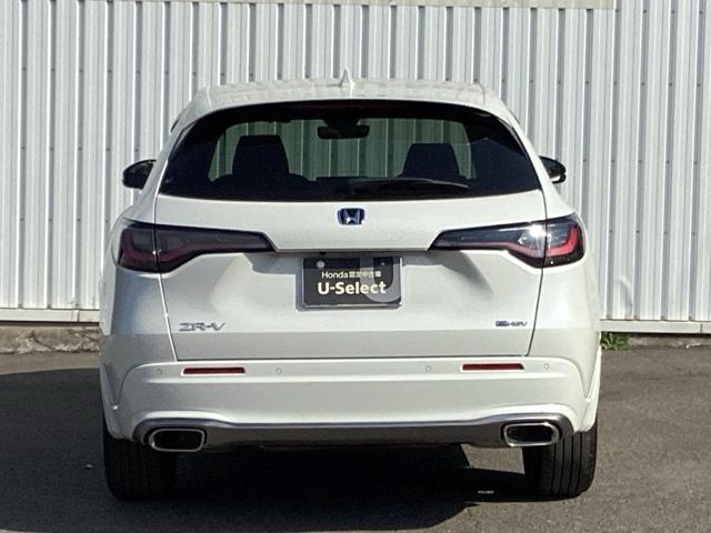 ＺＲ－Ｖ ｅ：ＨＥＶＸ　ブラインドスポットインフォメーション　後退出庫サポート　アダプティブドライビングビーム　マルチビューカメラシステム　バックモニター　クルーズコントロール　前後センサー　フルオートエアコン　ＥＴＣ車載器（9枚目）