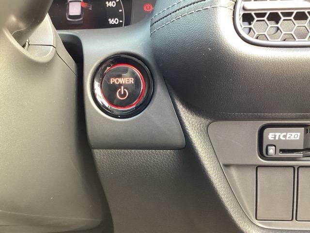 ＺＲ－Ｖ ｅ：ＨＥＶＸ　ブラインドスポットインフォメーション　後退出庫サポート　アダプティブドライビングビーム　マルチビューカメラシステム　バックモニター　クルーズコントロール　前後センサー　フルオートエアコン　ＥＴＣ車載器（29枚目）