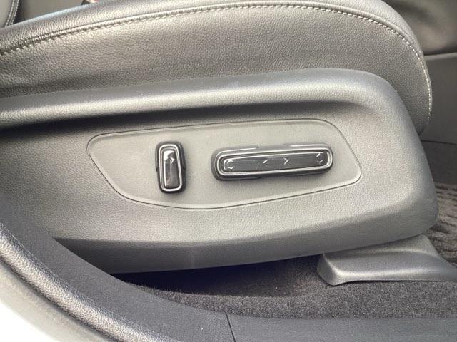 ＺＲ－Ｖ ｅ：ＨＥＶＸ　ブラインドスポットインフォメーション　後退出庫サポート　アダプティブドライビングビーム　マルチビューカメラシステム　バックモニター　クルーズコントロール　前後センサー　フルオートエアコン　ＥＴＣ車載器（35枚目）