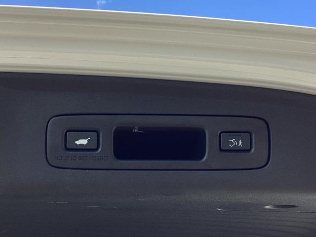 ＺＲ－Ｖ ｅ：ＨＥＶＸ　ブラインドスポットインフォメーション　後退出庫サポート　アダプティブドライビングビーム　マルチビューカメラシステム　バックモニター　クルーズコントロール　前後センサー　フルオートエアコン　ＥＴＣ車載器（39枚目）