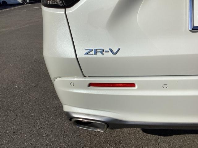 ＺＲ－Ｖ ｅ：ＨＥＶＸ　ブラインドスポットインフォメーション　後退出庫サポート　アダプティブドライビングビーム　マルチビューカメラシステム　バックモニター　クルーズコントロール　前後センサー　フルオートエアコン　ＥＴＣ車載器（45枚目）