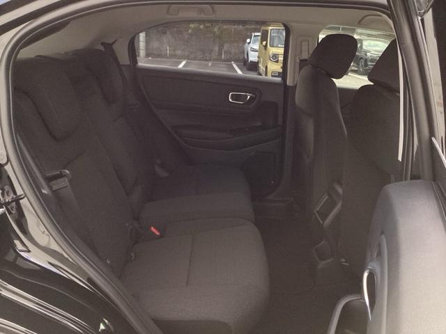 ヴェゼル ｅ：ＨＥＶＸ　ＥＴＣ／純正ナビ／バックモニター／ホンダセンシング　前後障害物センサー　ＡＡＣ　イモビライザー　スマ－トキ－　ＰＷ　リアカメラ　クルコン　ＥＳＣ　ＥＴＣ装備　キーフリー　ＬＥＤヘッドランプ　ナビＴＶ（17枚目）