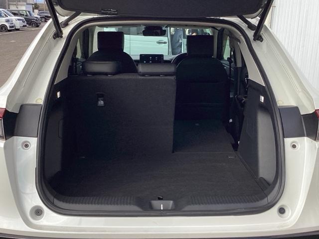 ヴェゼル ｅ：ＨＥＶＺ　ＥＴＣ／純正ナビ／バックモニター／ホンダセンシング　スマキ　Ｐトランク　フルオートエアコン　エアバッグ　両席エアバック　Ｒカメ　記録簿付　パワーウィンドウ　ＬＥＤランプ　ソナー　クルーズＣ　ナビ＆ＴＶ（36枚目）