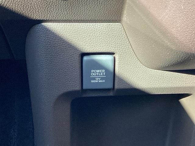 �y�A�N�Z�T���[�\�P�b�g�i�d���\�P�b�g�j�z�d������P�[�u�����Ȃ��΁A�X�}�[�g�t�H���Ȃǂ̓d�q�@��̏[�d�Ȃǂ��s�����Ƃ��ł��܂��I�Q�[���@���A�J�����̏[�d�ɂ��֗��ł��ˁB