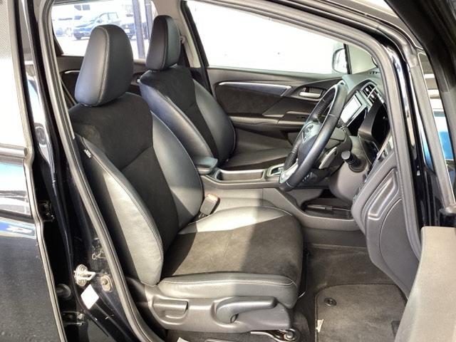 �t�����g�L�X�A�Z�p���[�g�V�[�g�̉^�]�Ȃ́A�n�C�g�A�W���X�^�[���t���Ă���̂ŁA���K�Ƀh���C�u���ł��܂��B�n���h���̓e���X�R�s�b�N�@�\�ŁA�n���h���ʒu����E���E��O�E���ɒ��߂ł��܂��B